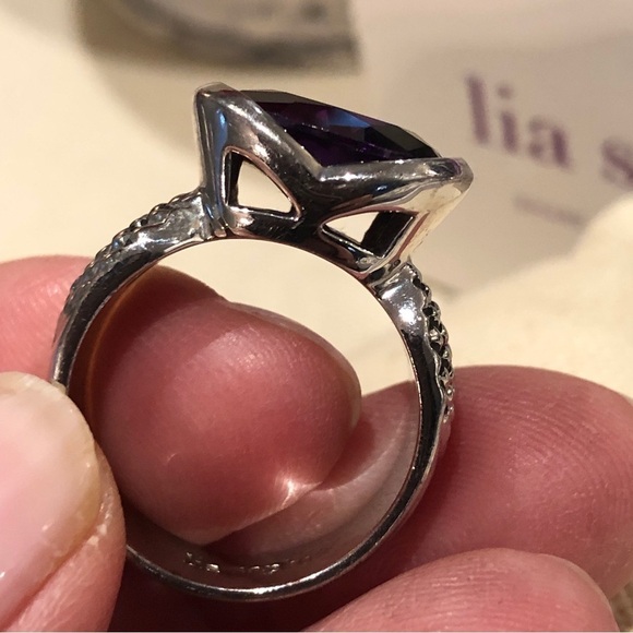 Lia Sophia Silver Ring with Purple Stone - Picture 3 of 10